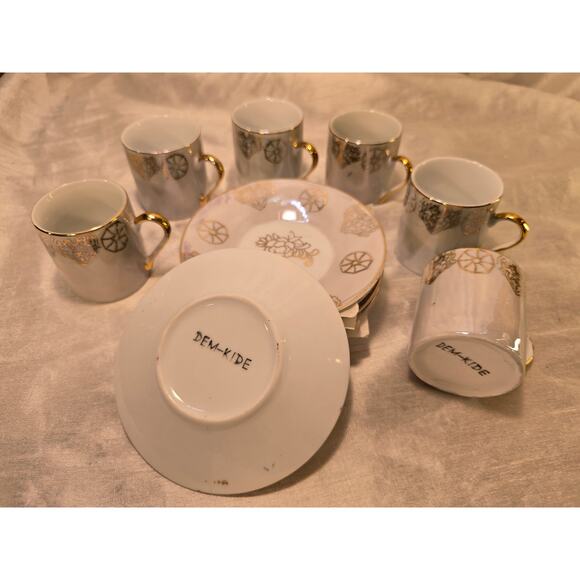 Vintage Espresso Cups and Saucers - 6 Sets - Picture 3 of 4